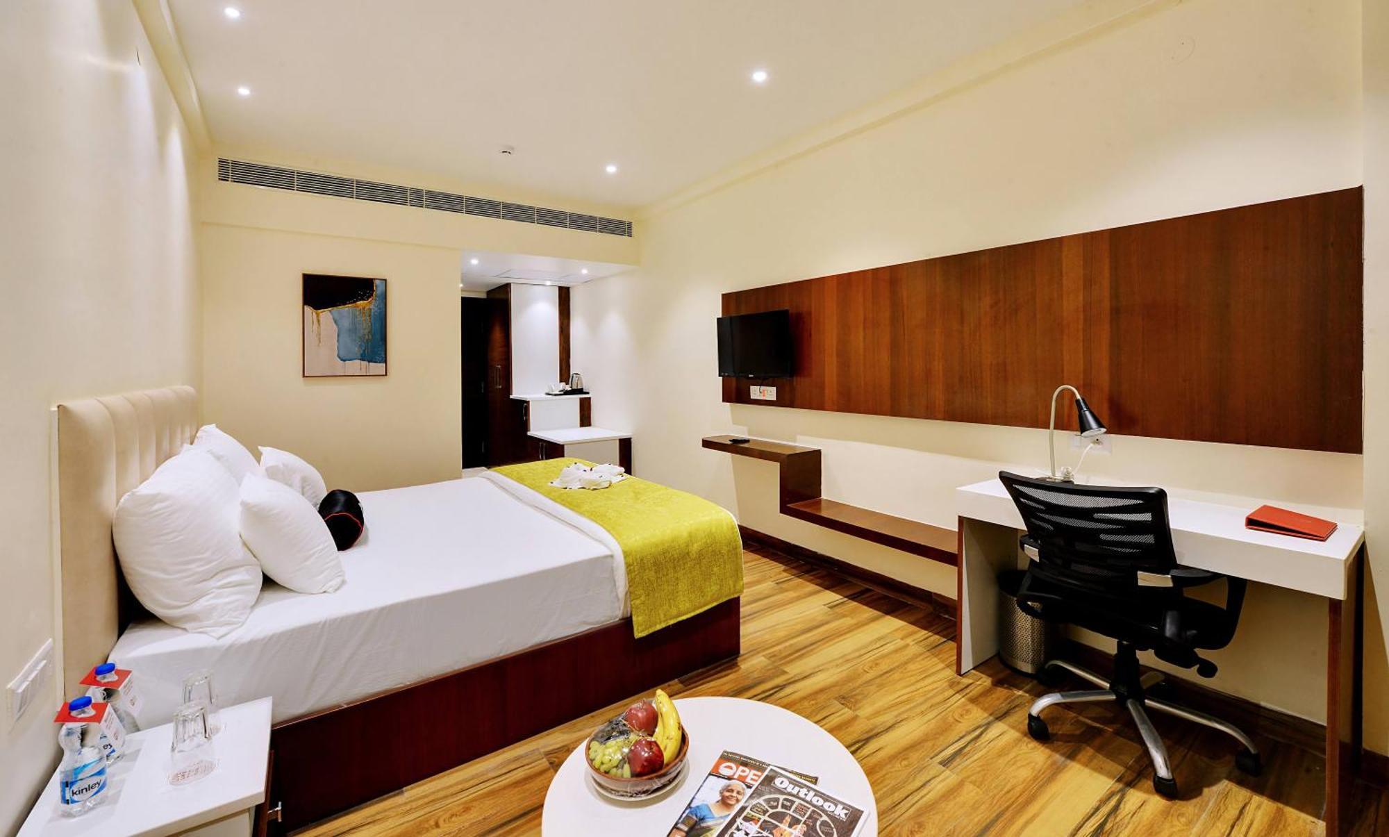 Mastiff Select Gulbarga Hotel Kalaburagi Exterior photo